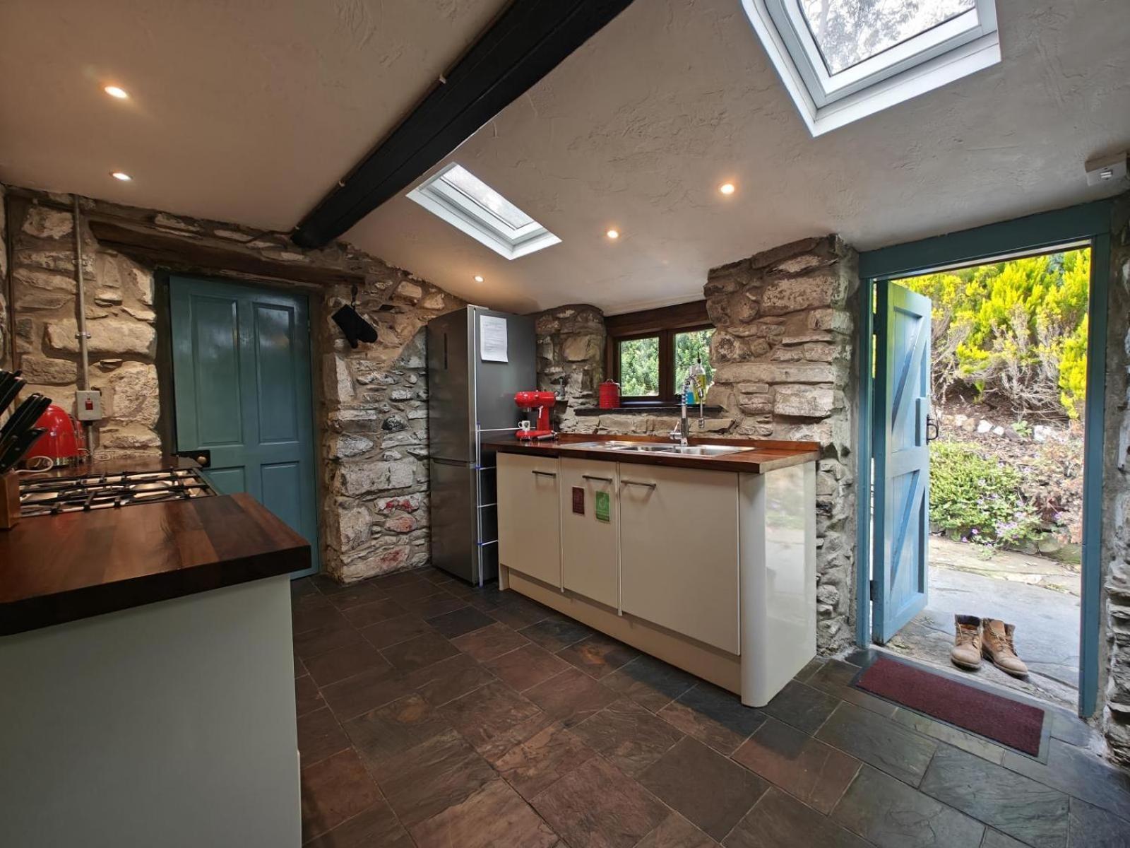 Villa Y Cwtch - Panoramic Mountain Views Within Snowdonia'S National Park - 4X4 Recommended à Dolgellau Extérieur photo